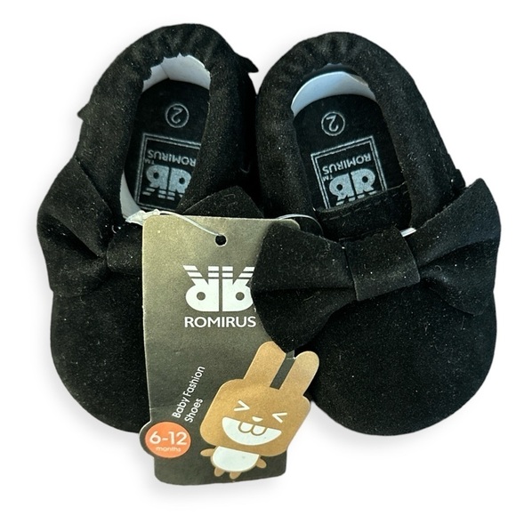 New with Tags Romirus Fringed Faux Suede Moccasins with Bow Black Size 2 - Picture 5 of 7